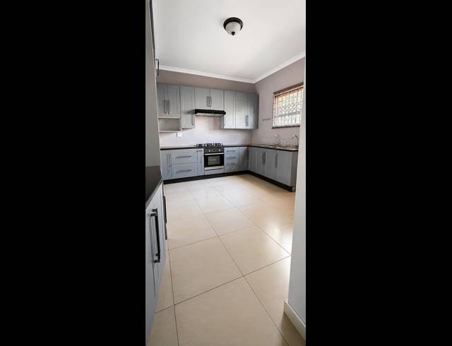 8 BEDROOM HOUSE FOR SALE IN BENDOR